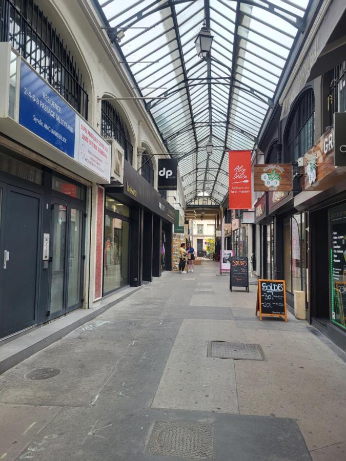 F2 Hypercentre Terrasse Talleyrand Reims Eksteriør bilde